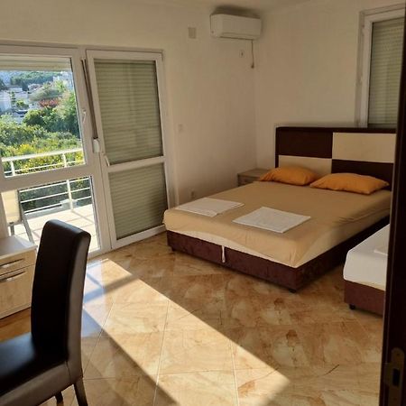 Apartmani Ani Бар Екстериор снимка