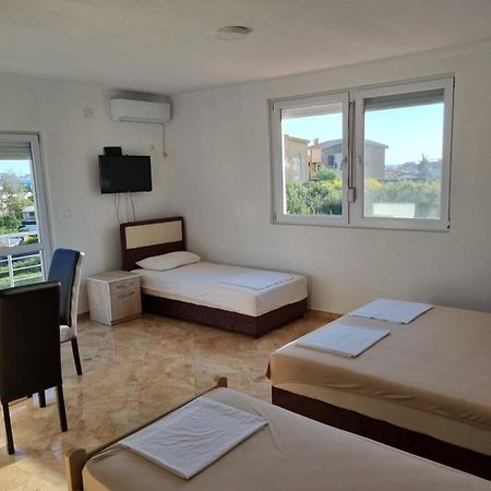Apartmani Ani Бар Екстериор снимка