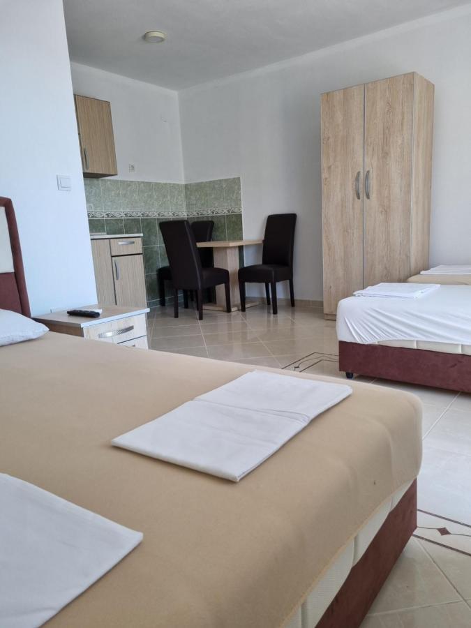 Apartmani Ani Бар Екстериор снимка