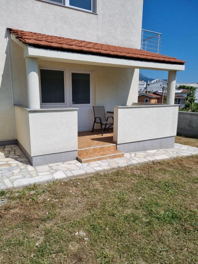 Apartmani Ani Бар Екстериор снимка