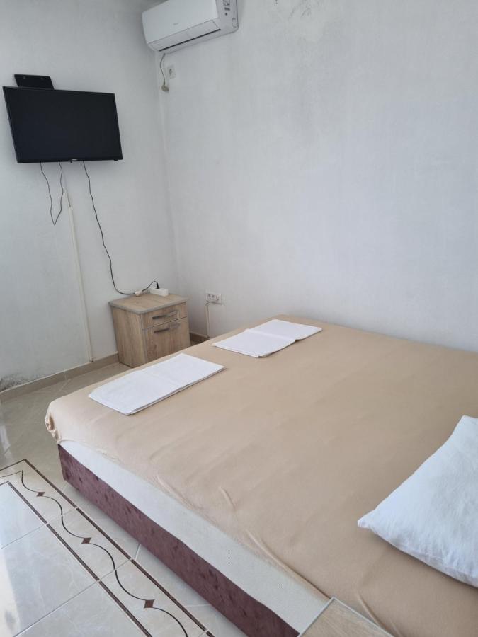 Apartmani Ani Бар Екстериор снимка