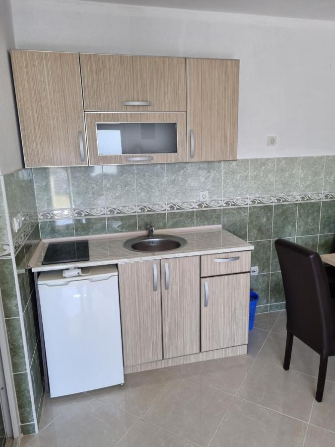 Apartmani Ani Бар Екстериор снимка