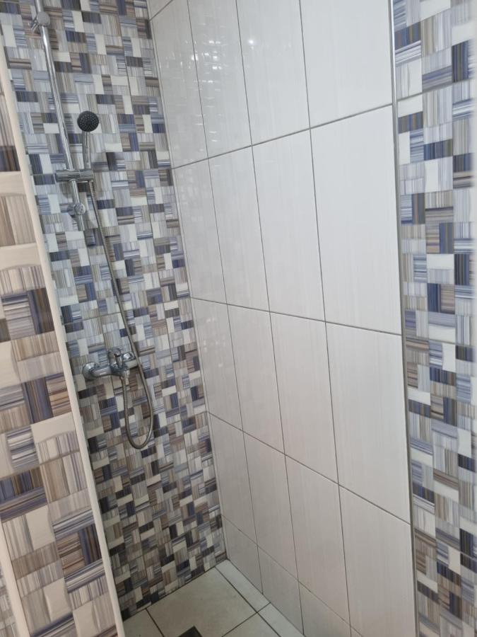 Apartmani Ani Бар Екстериор снимка