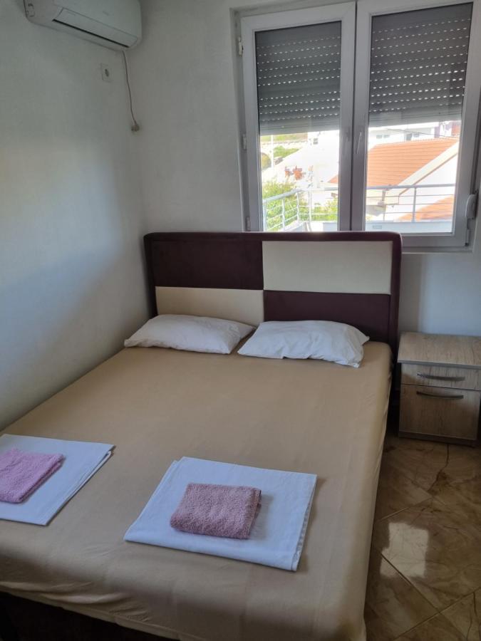Apartmani Ani Бар Екстериор снимка