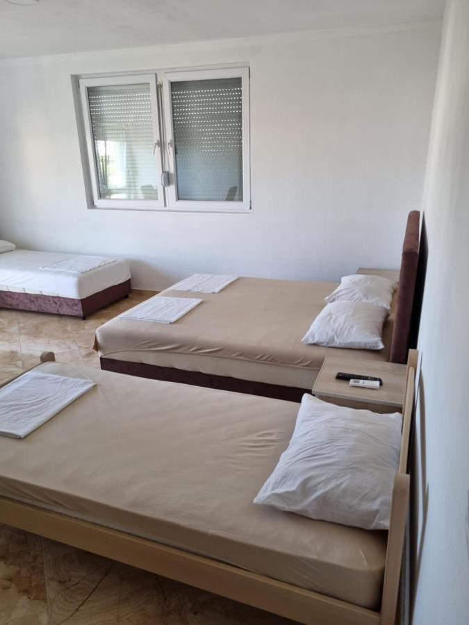 Apartmani Ani Бар Екстериор снимка