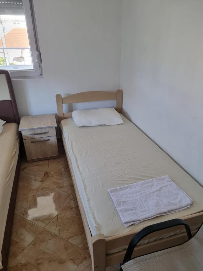 Apartmani Ani Бар Екстериор снимка