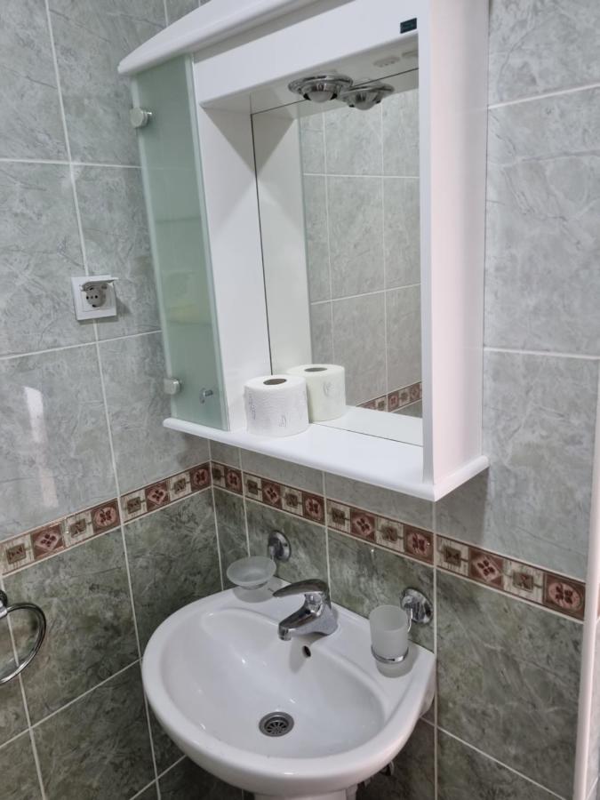 Apartmani Ani Бар Екстериор снимка