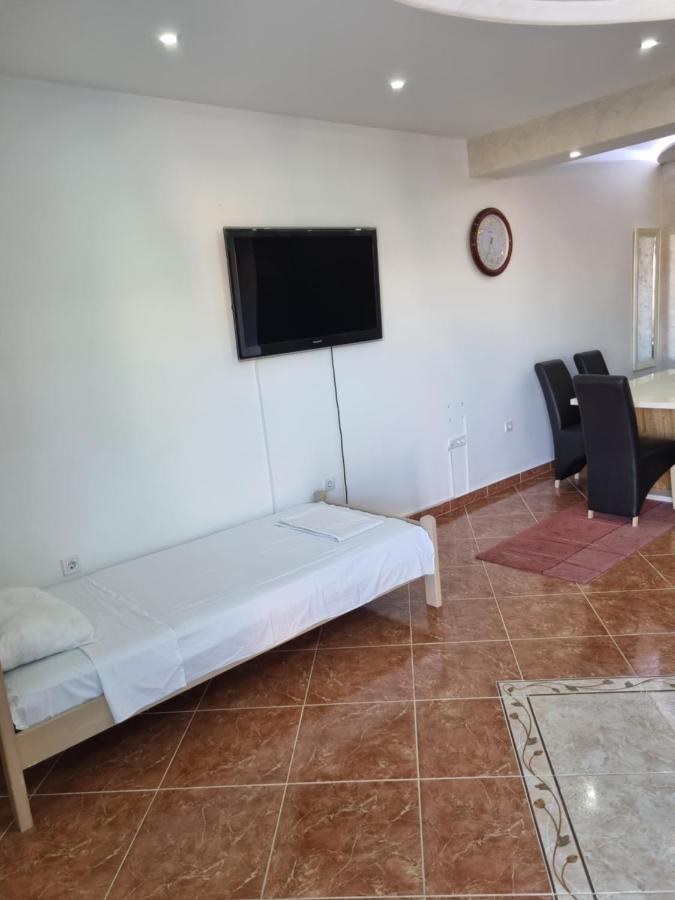 Apartmani Ani Бар Екстериор снимка
