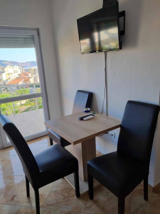 Apartmani Ani Бар Екстериор снимка