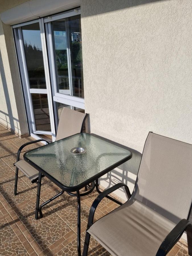 Apartmani Ani Бар Екстериор снимка