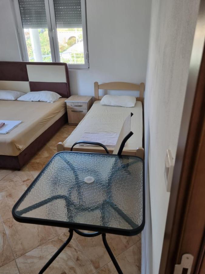 Apartmani Ani Бар Екстериор снимка