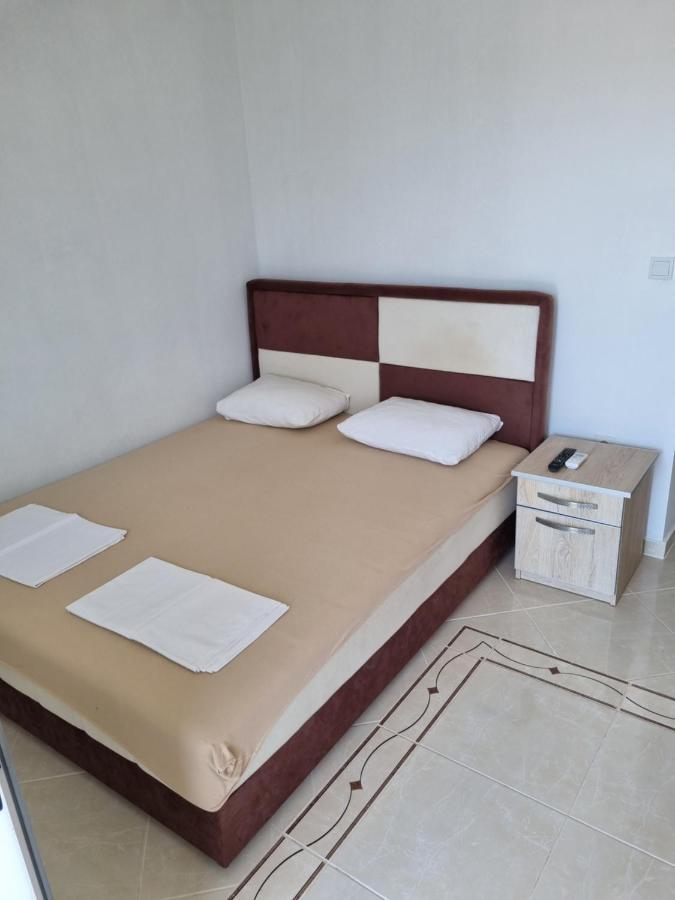 Apartmani Ani Бар Екстериор снимка