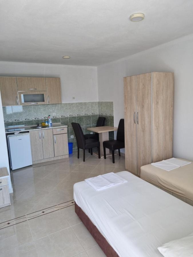 Apartmani Ani Бар Екстериор снимка