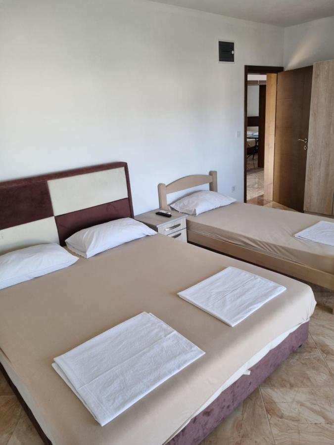 Apartmani Ani Бар Екстериор снимка