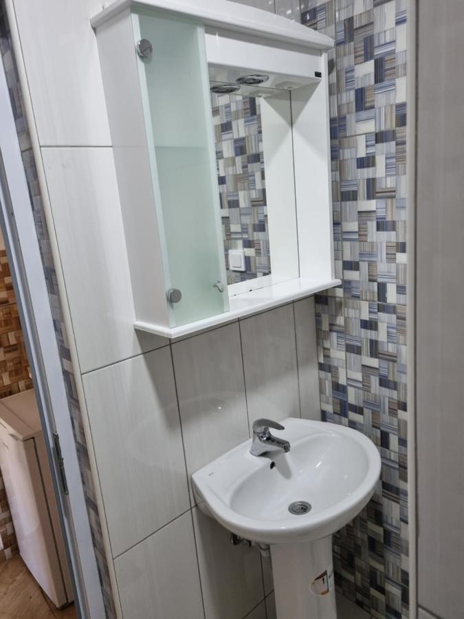 Apartmani Ani Бар Екстериор снимка